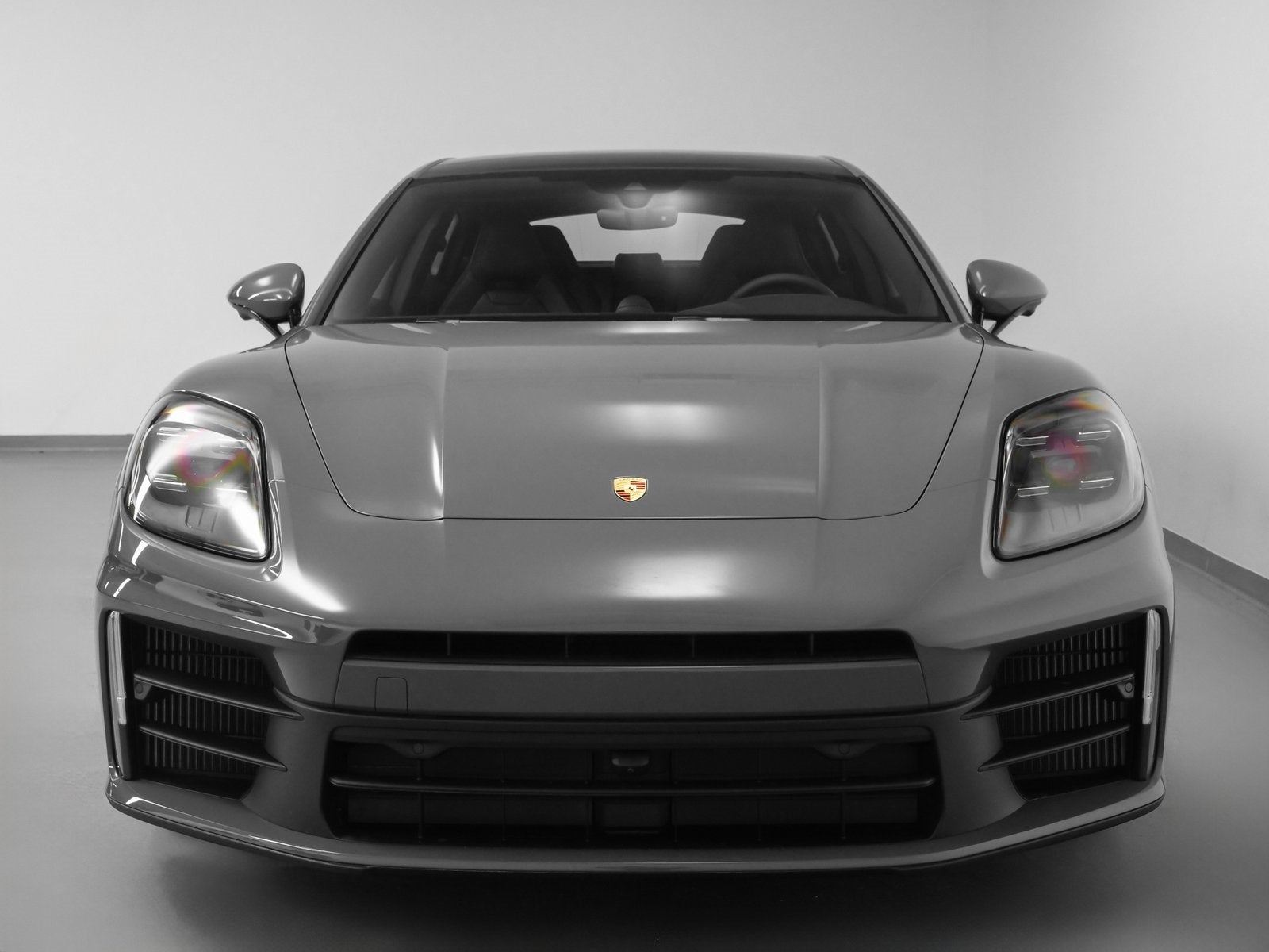 2025 Porsche Panamera 4