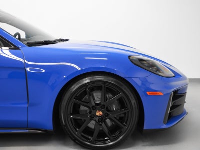 2026 Porsche Panamera Panamera 4