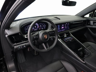 2025 Porsche Panamera Panamera 4