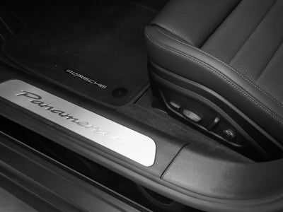 2026 Porsche Panamera Panamera 4