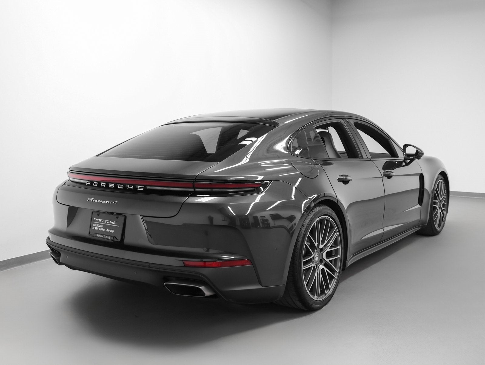 2025 Porsche Panamera Panamera 4