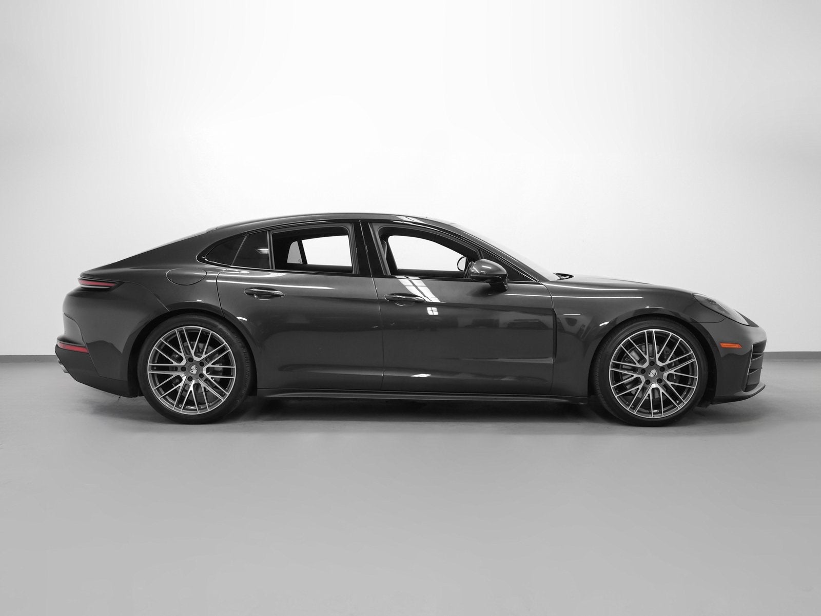 2025 Porsche Panamera Panamera 4