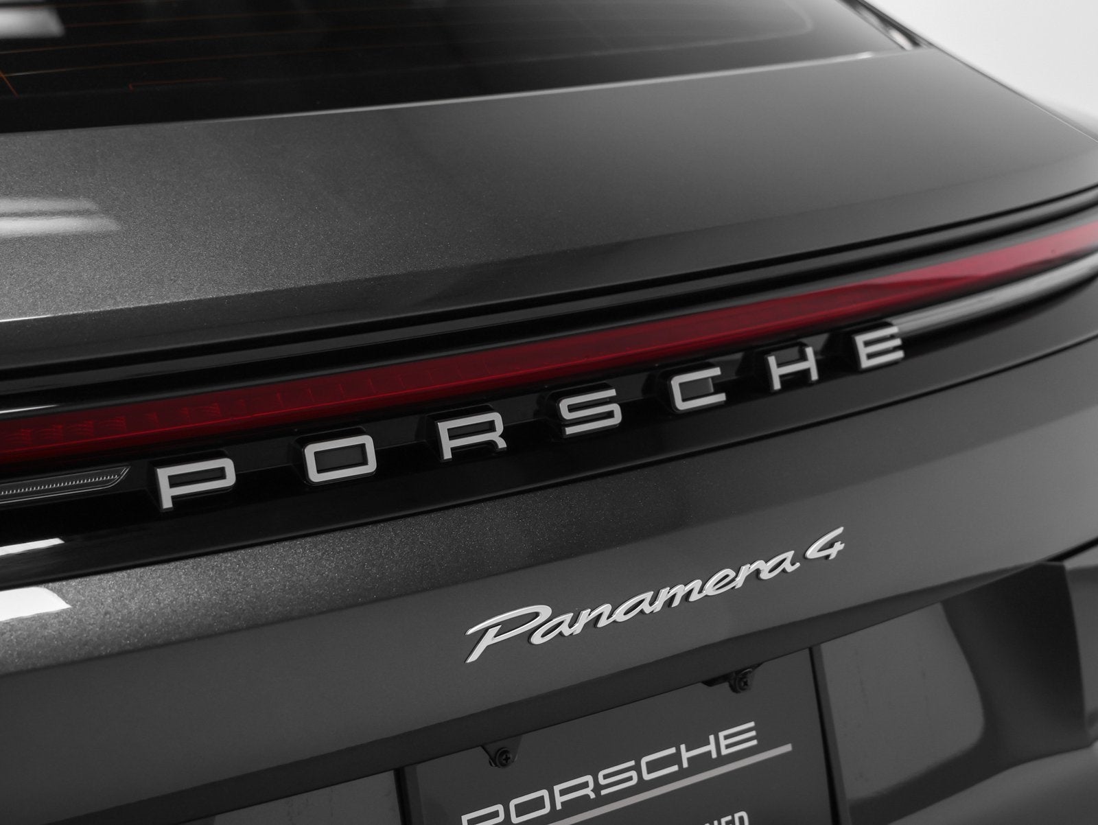 2025 Porsche Panamera Panamera 4
