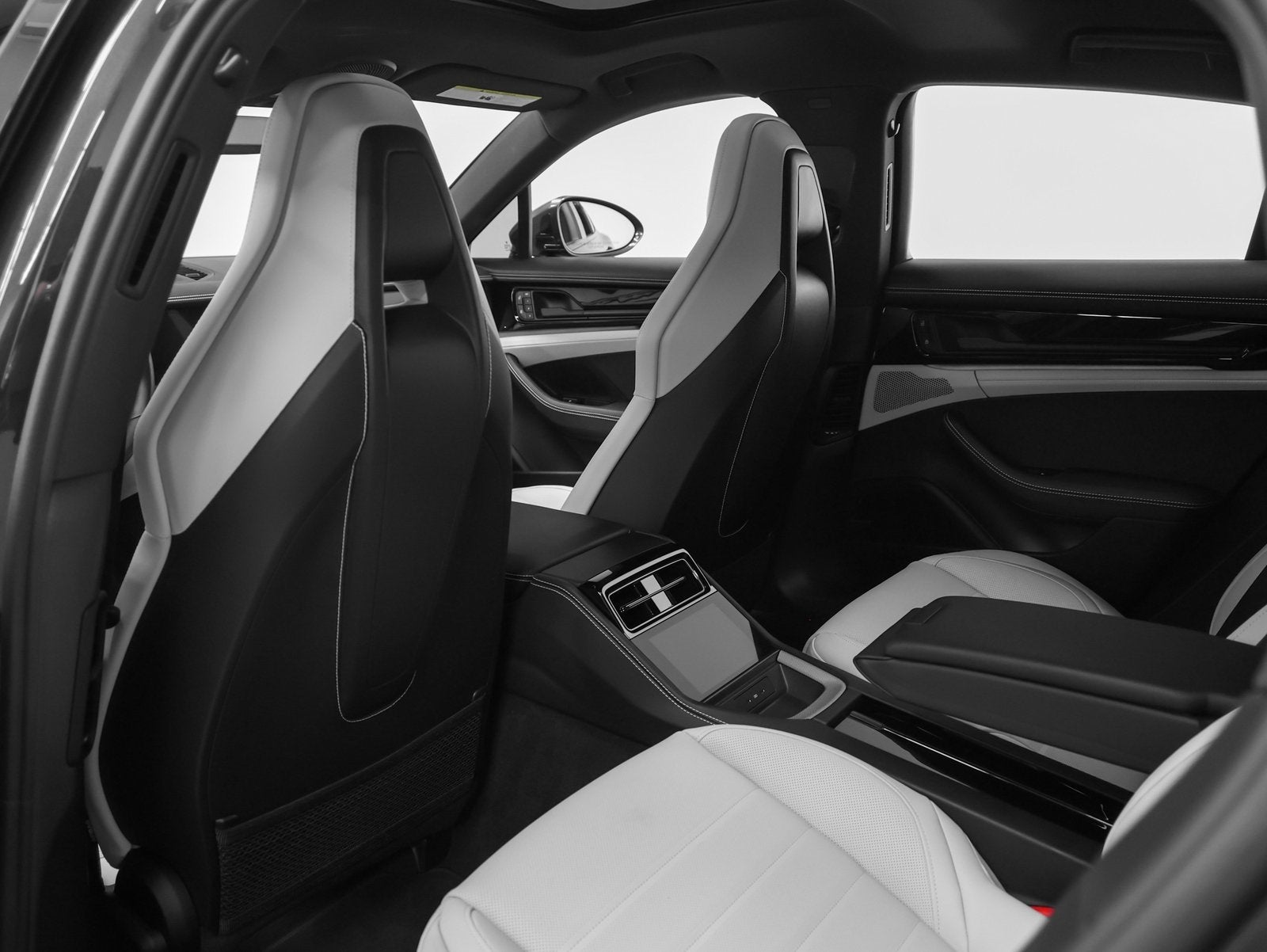 2025 Porsche Panamera Panamera 4