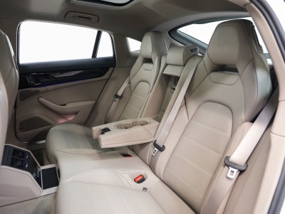 2026 Porsche Panamera Panamera 4