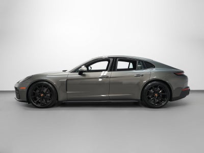 2026 Porsche Panamera Panamera 4