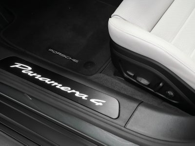 2026 Porsche Panamera Panamera 4