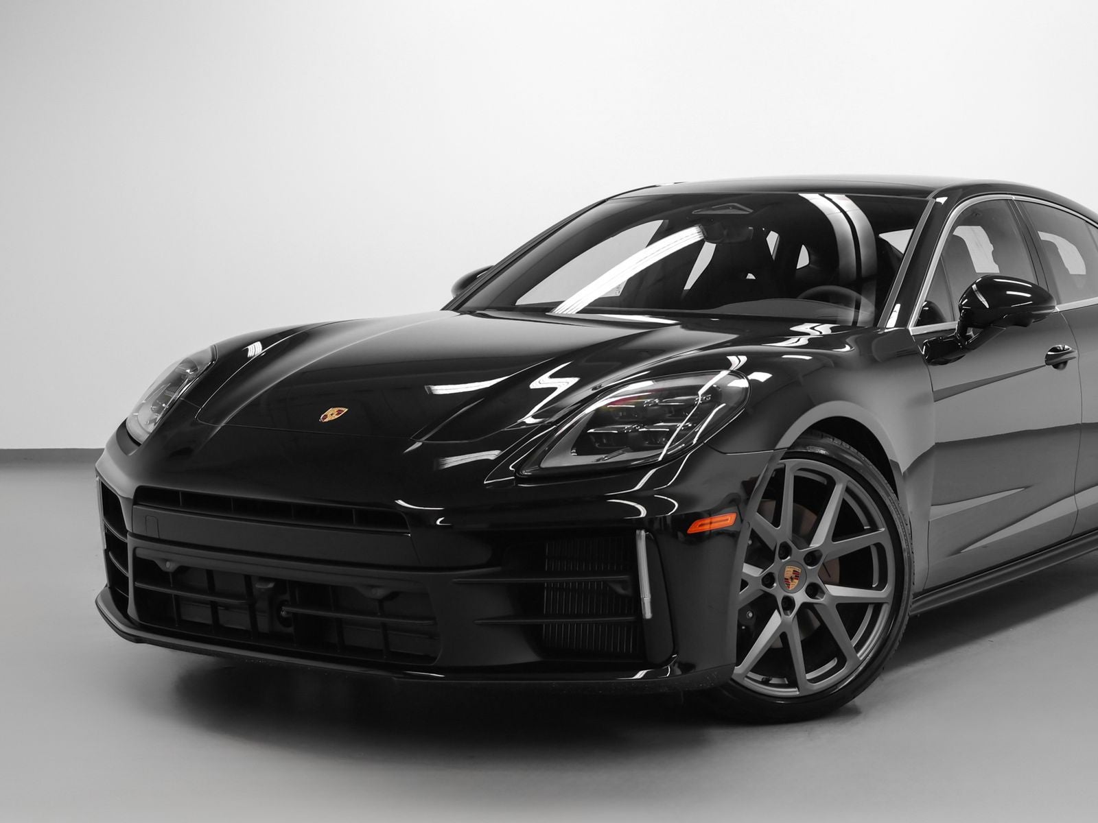 2026 Porsche Panamera 4