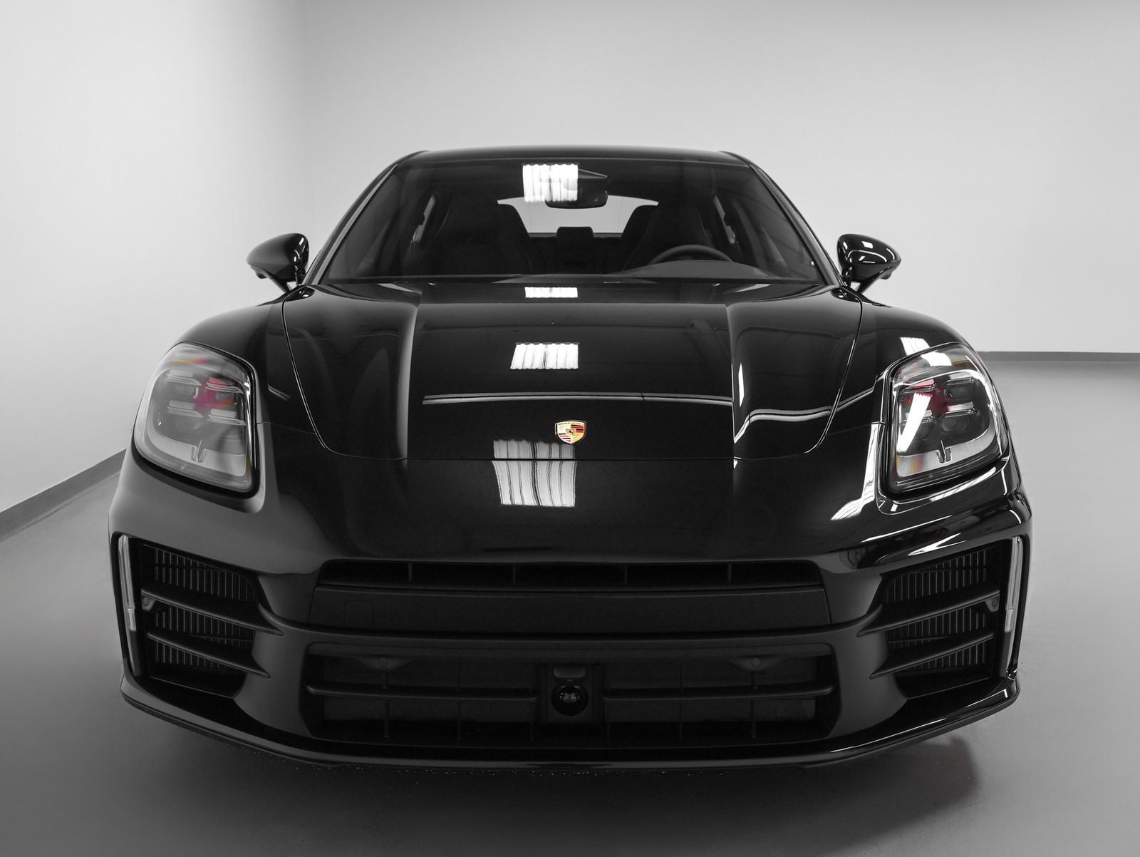 2026 Porsche Panamera 4