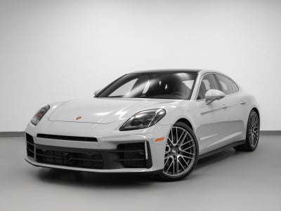 2025 Porsche Panamera Panamera 4