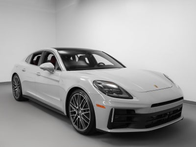 2025 Porsche Panamera Panamera 4