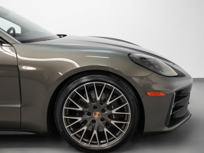 2026 Porsche Panamera Panamera 4