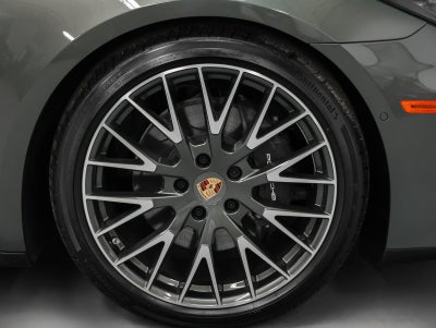 2026 Porsche Panamera Panamera 4