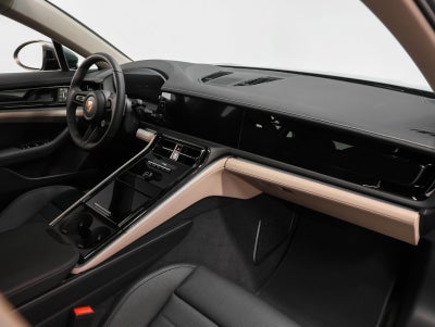 2026 Porsche Panamera Panamera 4