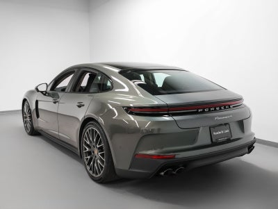2026 Porsche Panamera Panamera 4