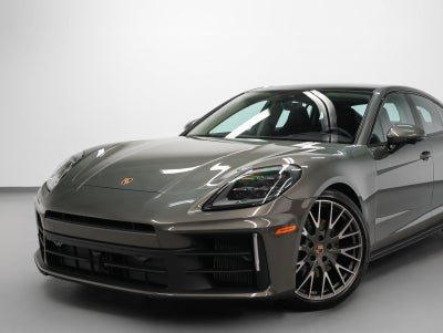 2026 Porsche Panamera Panamera 4
