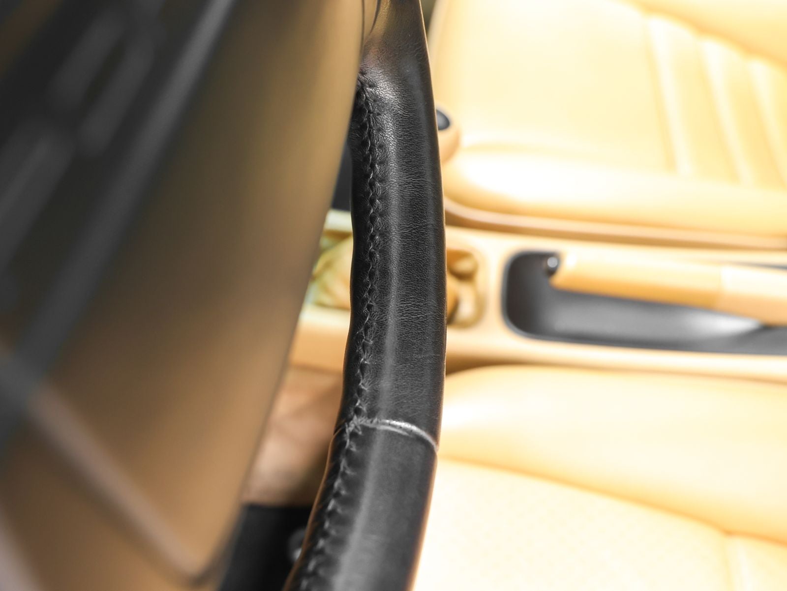1994 Porsche 911 911 Carrera 4 Coupe Turbo-Look