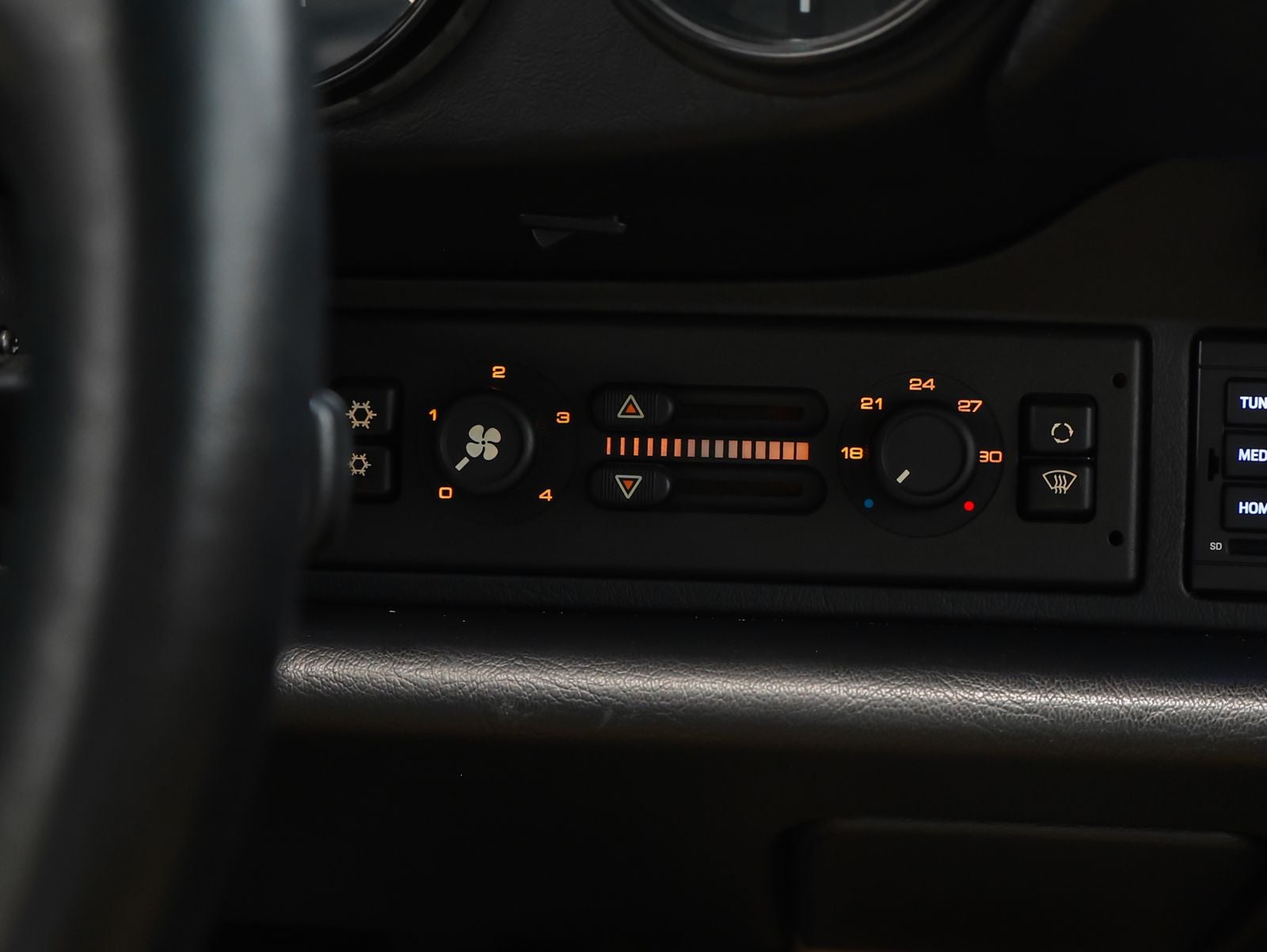 1994 Porsche 911 911 Carrera 4 Coupe Turbo-Look