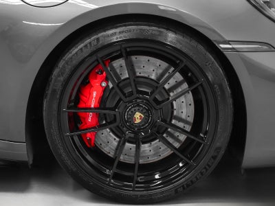 2022 Porsche 911 Carrera 4 GTS