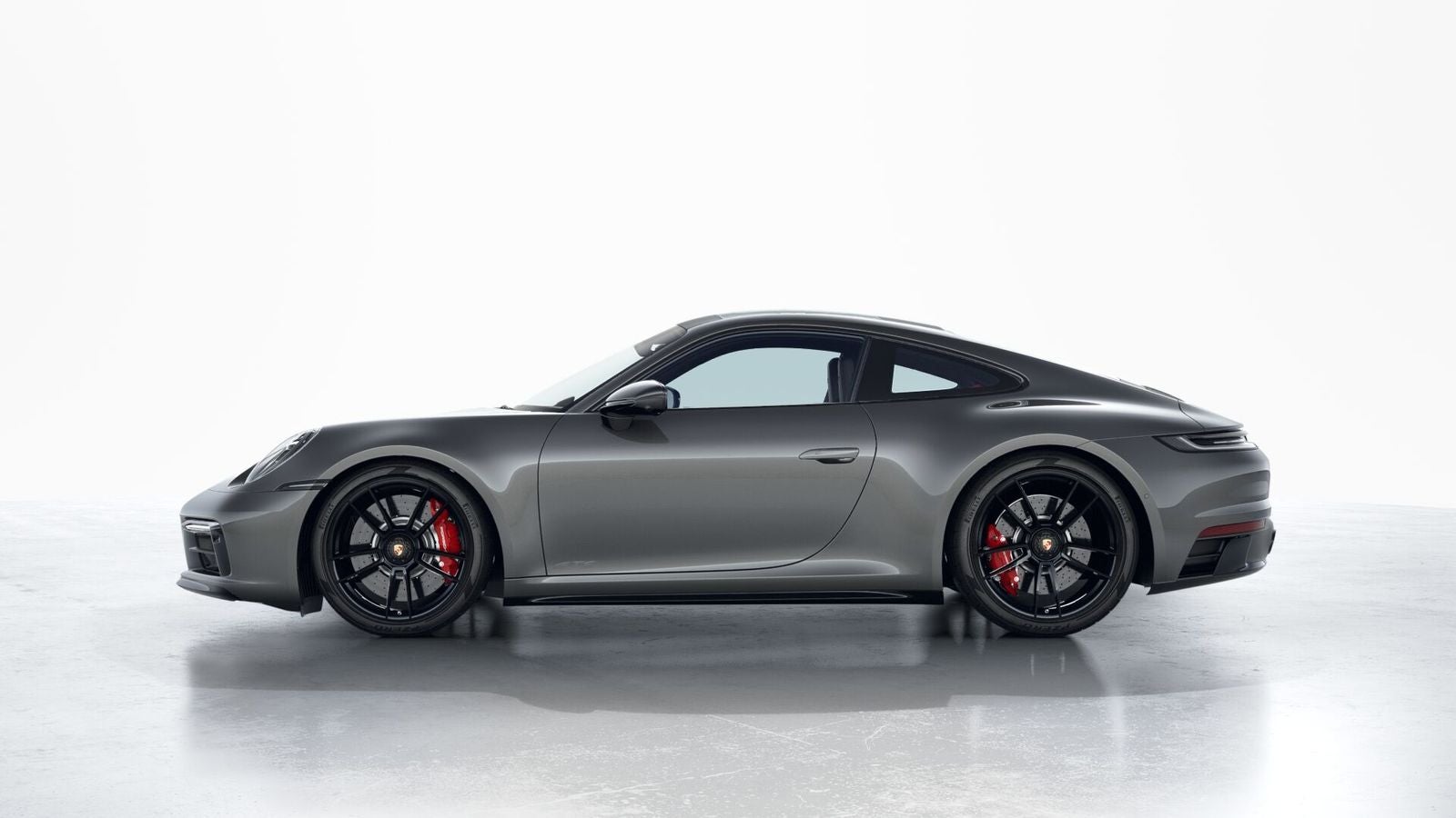 2022 Porsche 911 Carrera 4 GTS