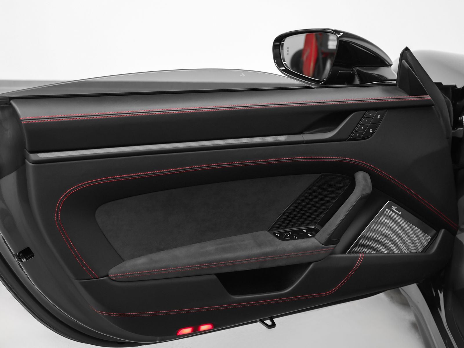 2022 Porsche 911 Carrera 4 GTS