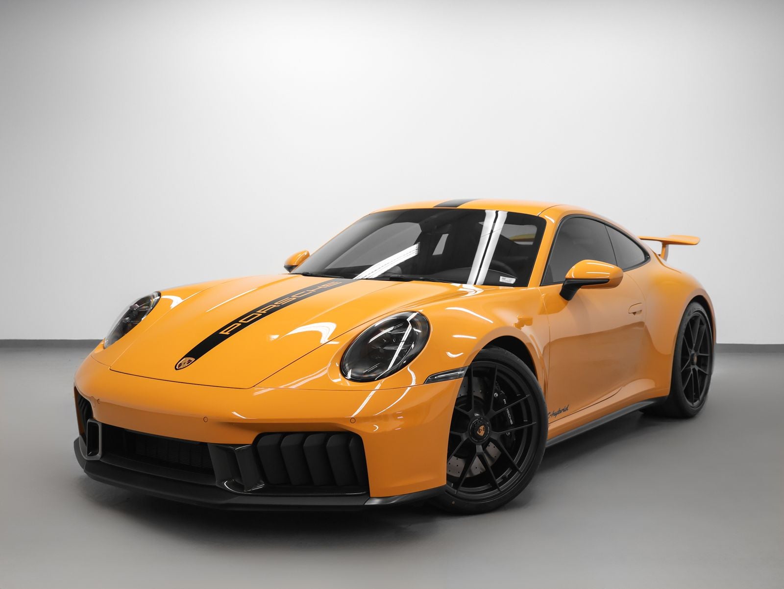 2025 Porsche 911 GTS