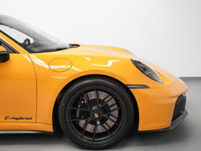 2025 Porsche 911 911 Carrera GTS