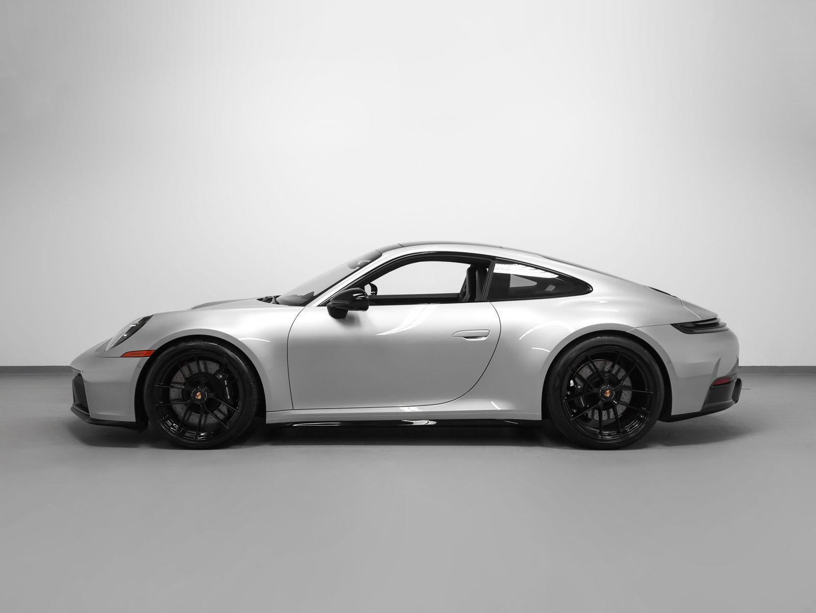 2025 Porsche 911 Carrera GTS