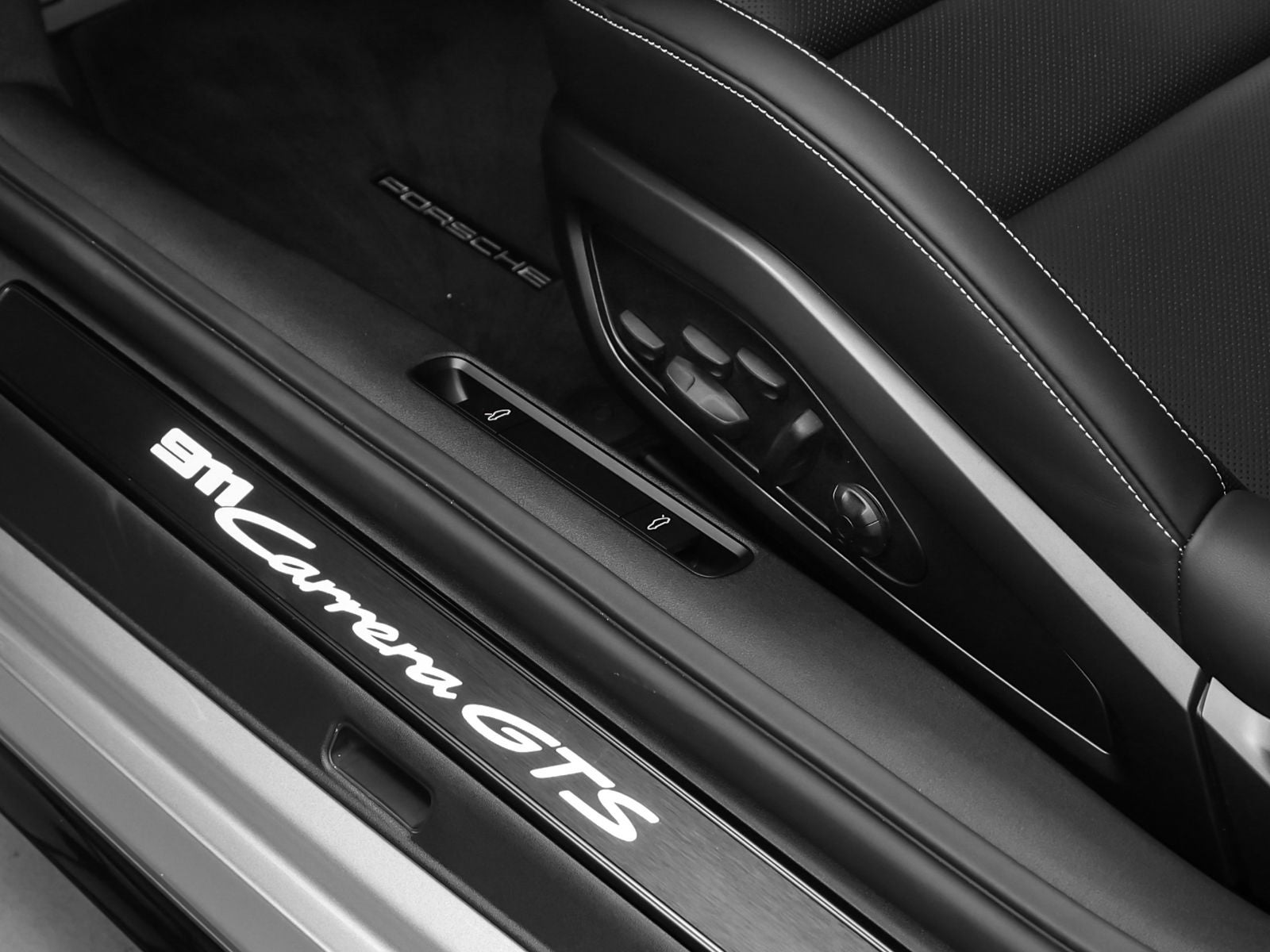 2025 Porsche 911 Carrera GTS