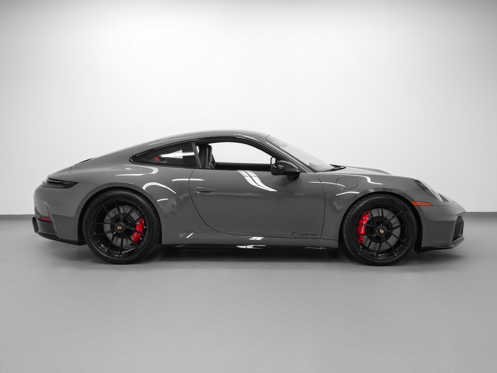 2026 Porsche 911 911 Carrera 4 GTS