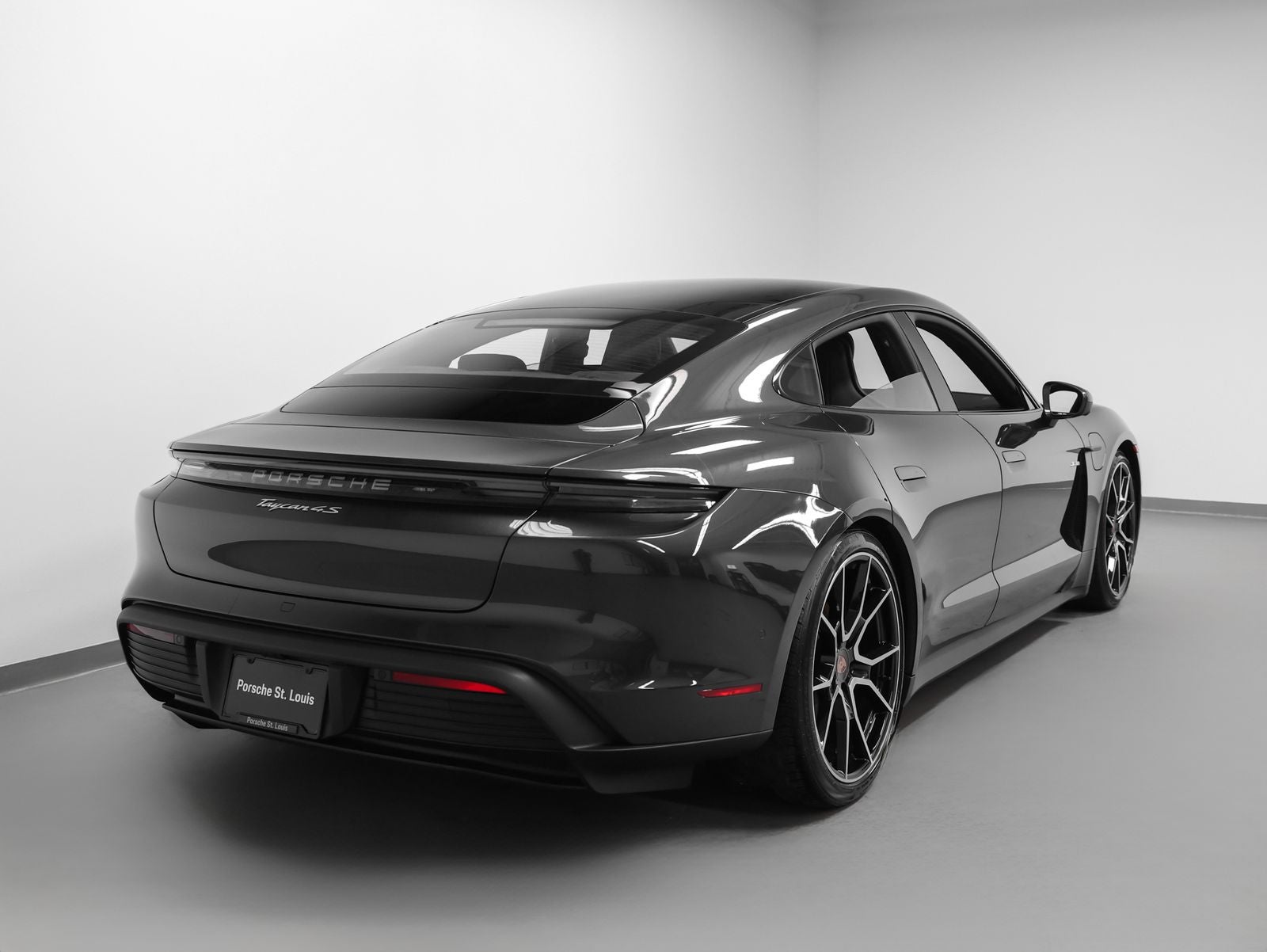 2026 Porsche Taycan 4S