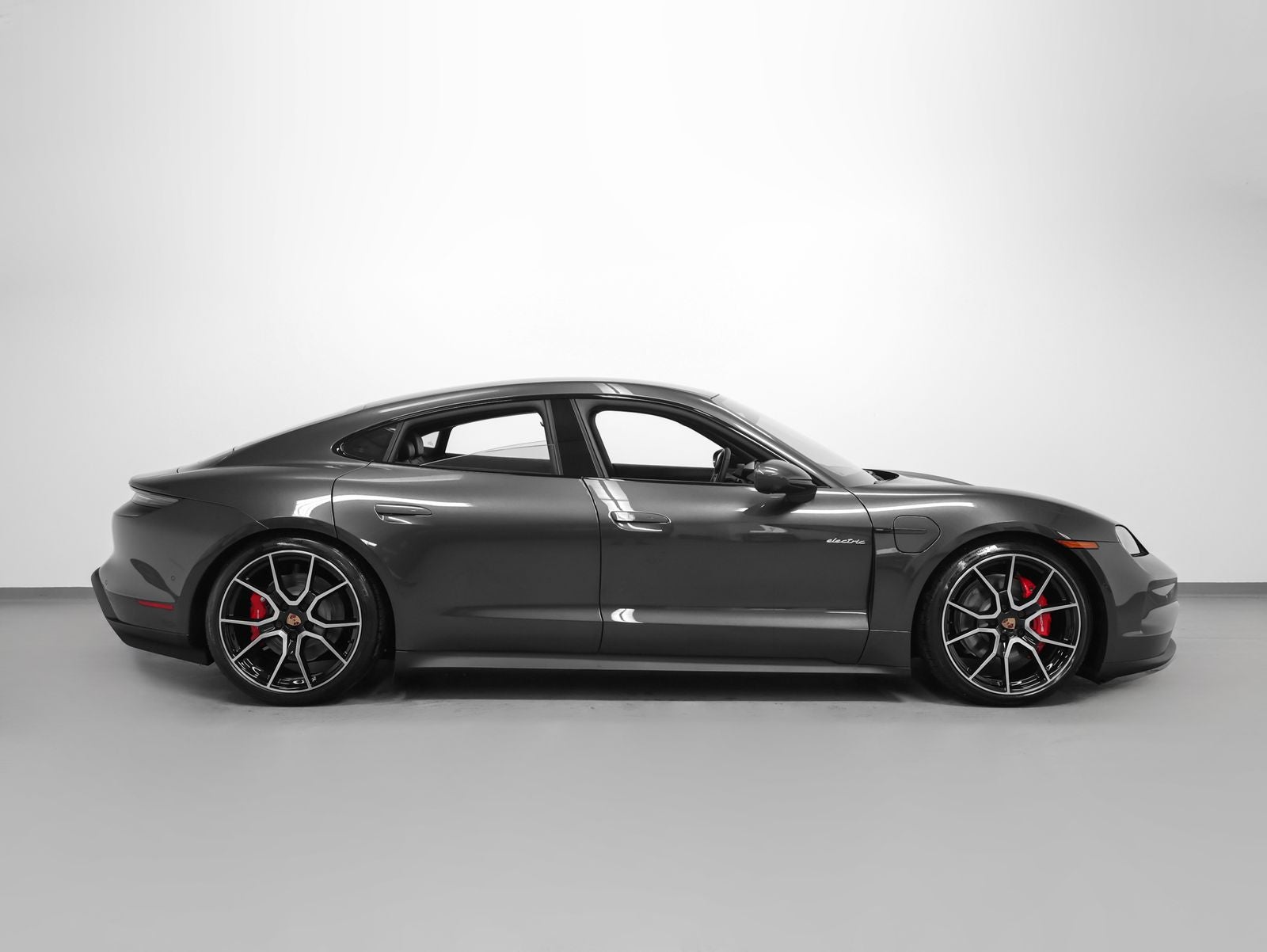 2026 Porsche Taycan 4S