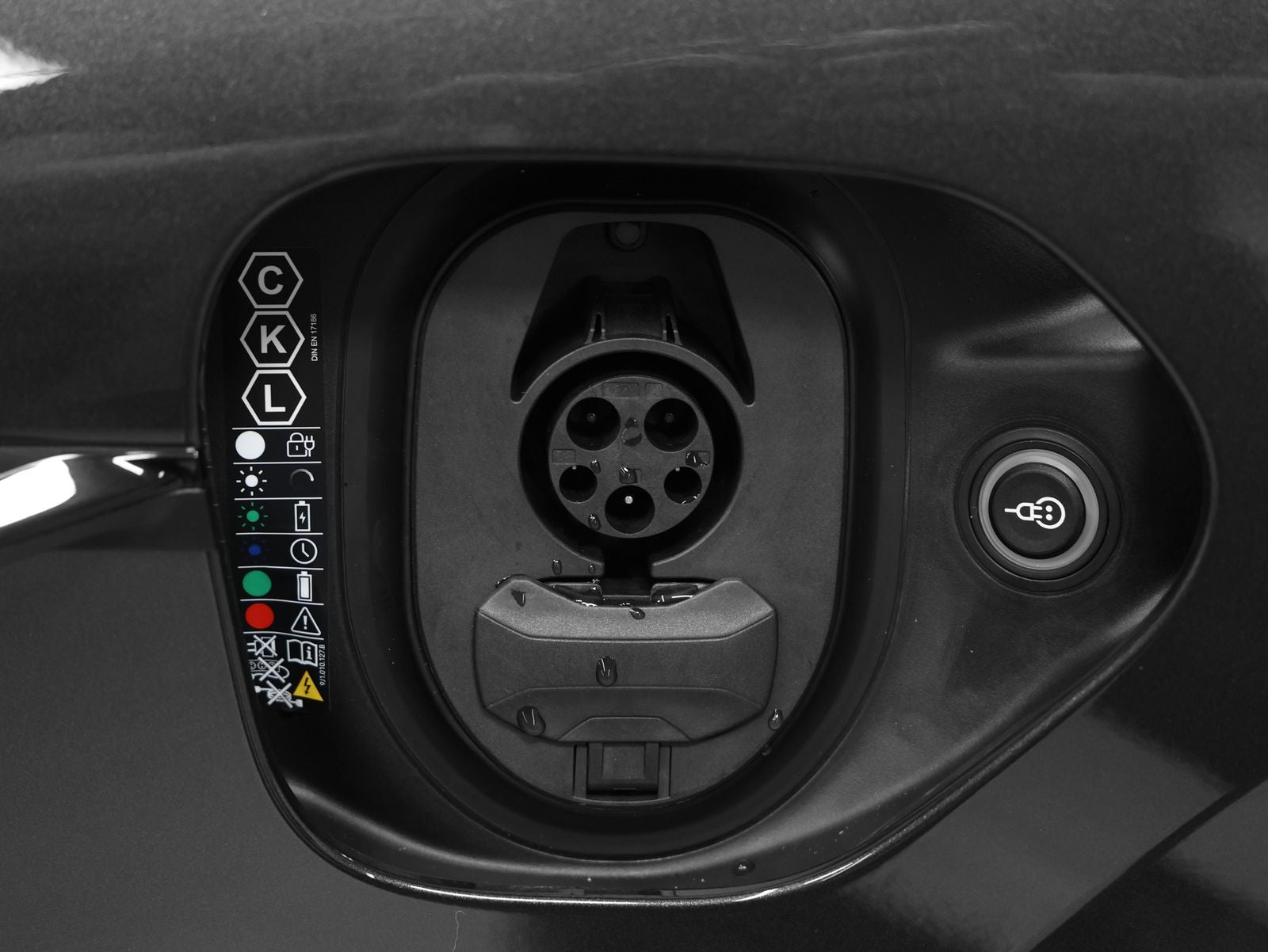 2026 Porsche Taycan 4S