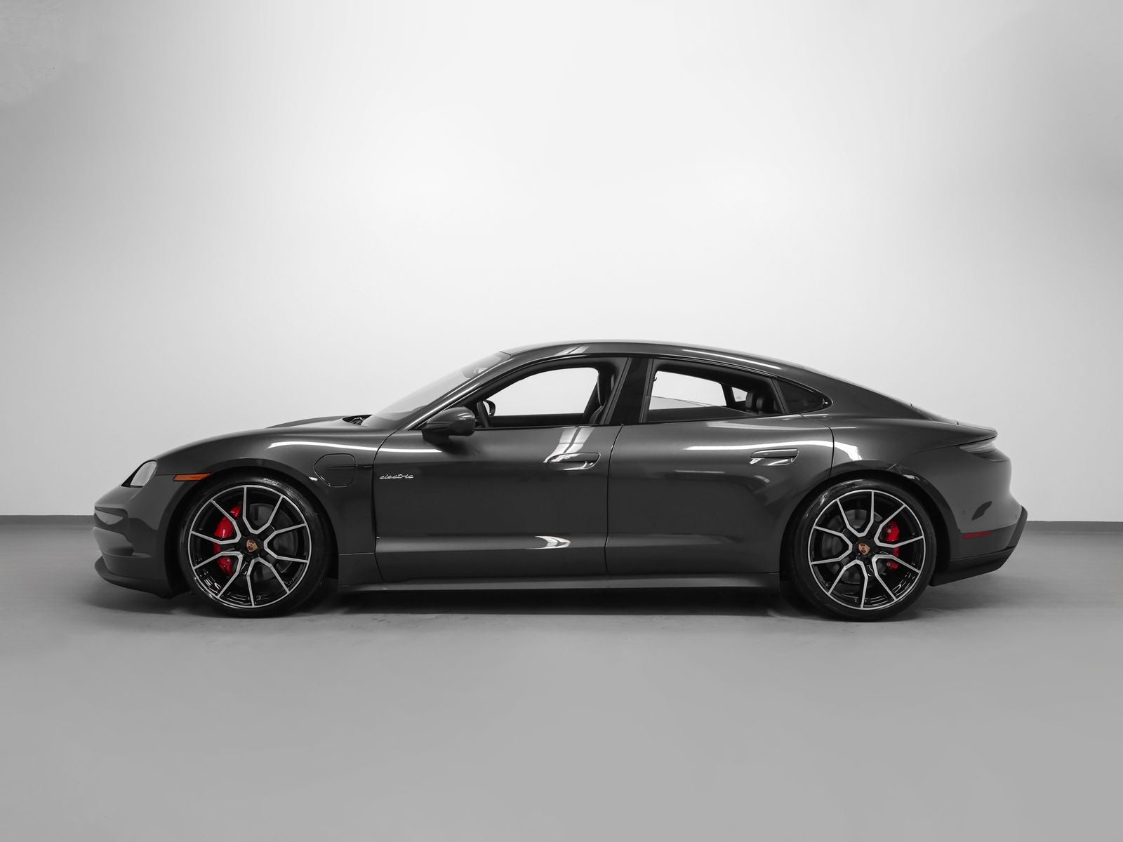 2026 Porsche Taycan 4S