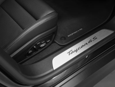2026 Porsche Taycan 4S