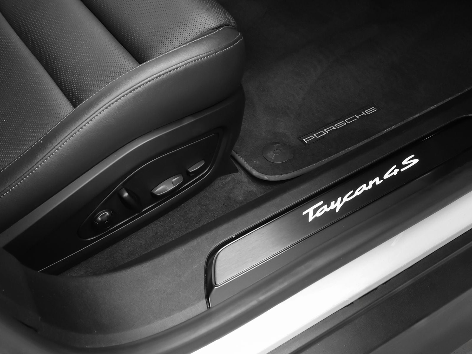 2021 Porsche Taycan Taycan 4S