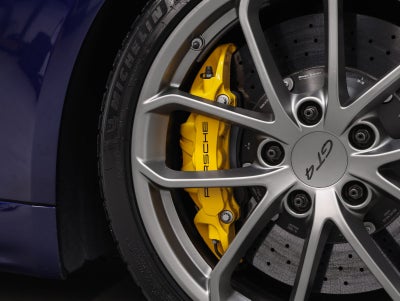 2022 Porsche 718 Cayman GT4