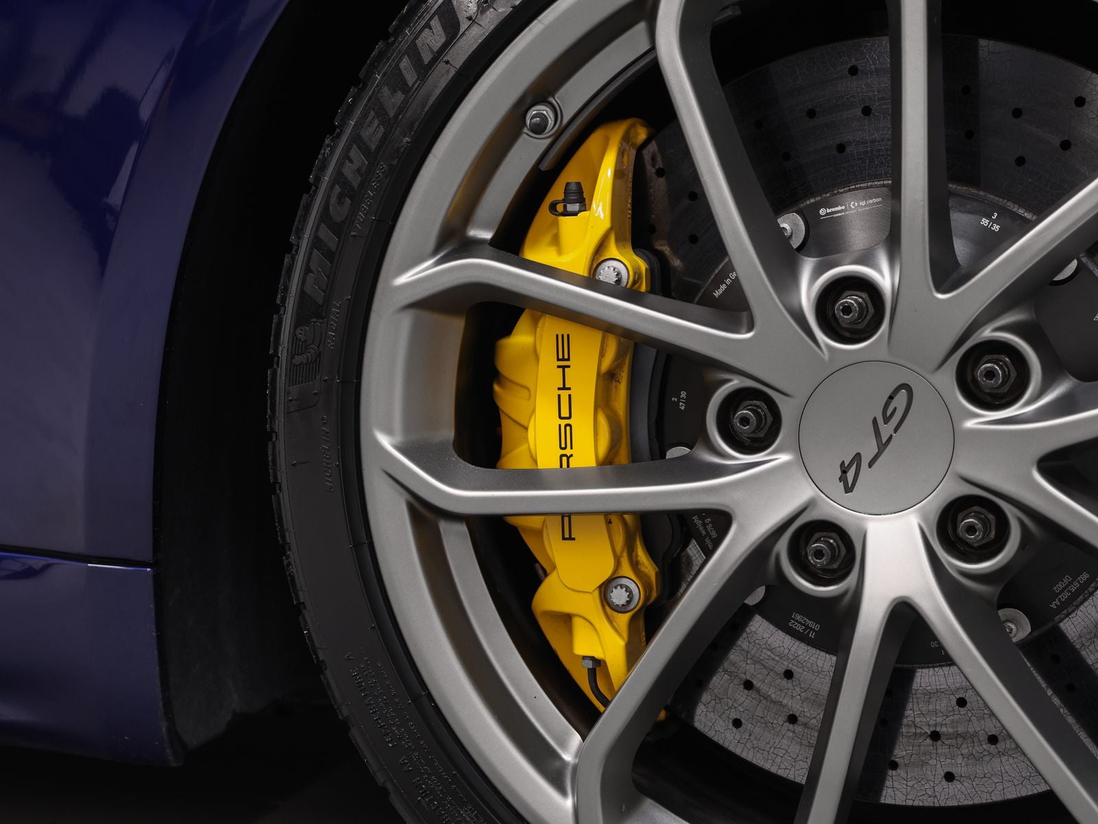2022 Porsche 718 Cayman GT4