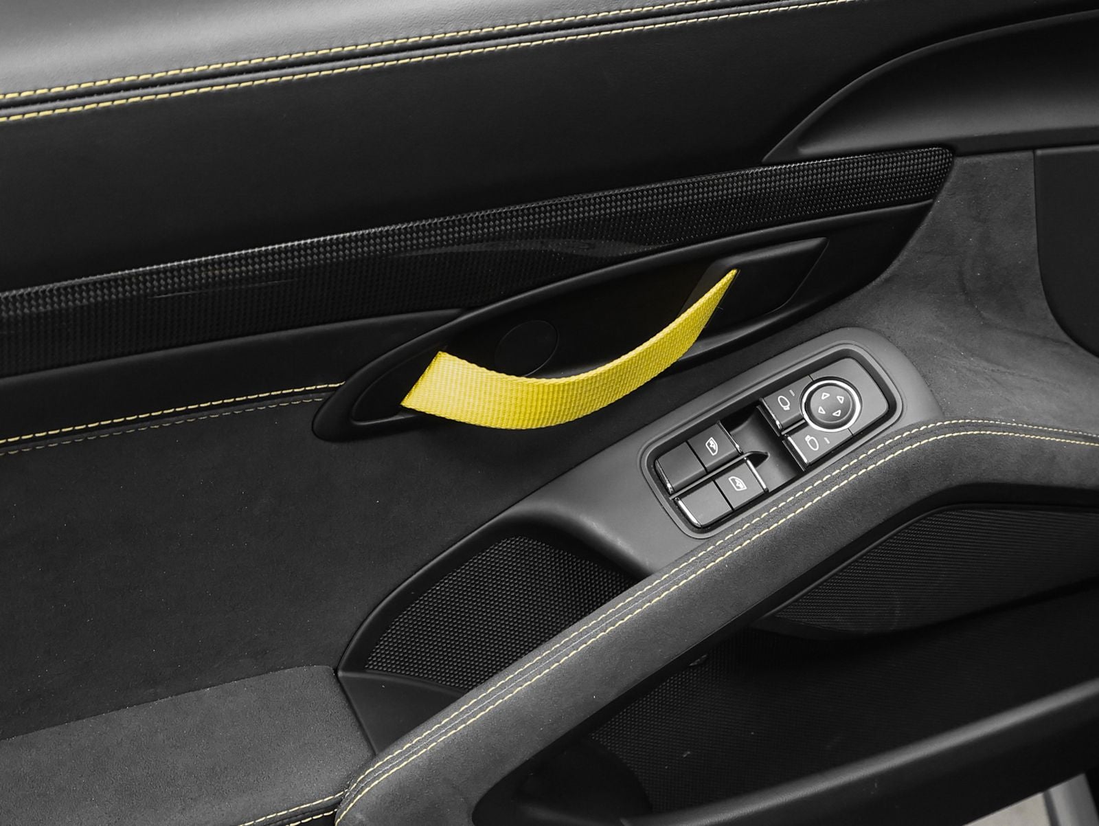 2022 Porsche 718 Cayman GT4