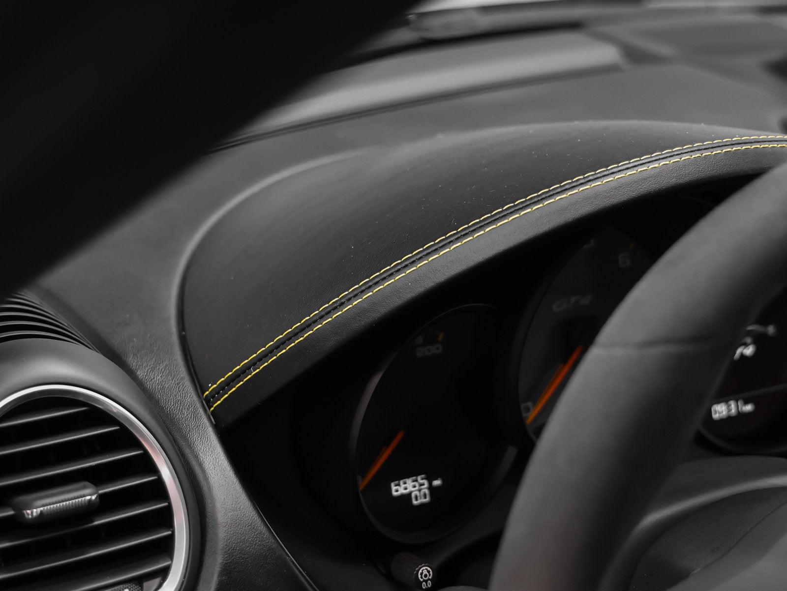2021 Porsche 718 718 Cayman GT4