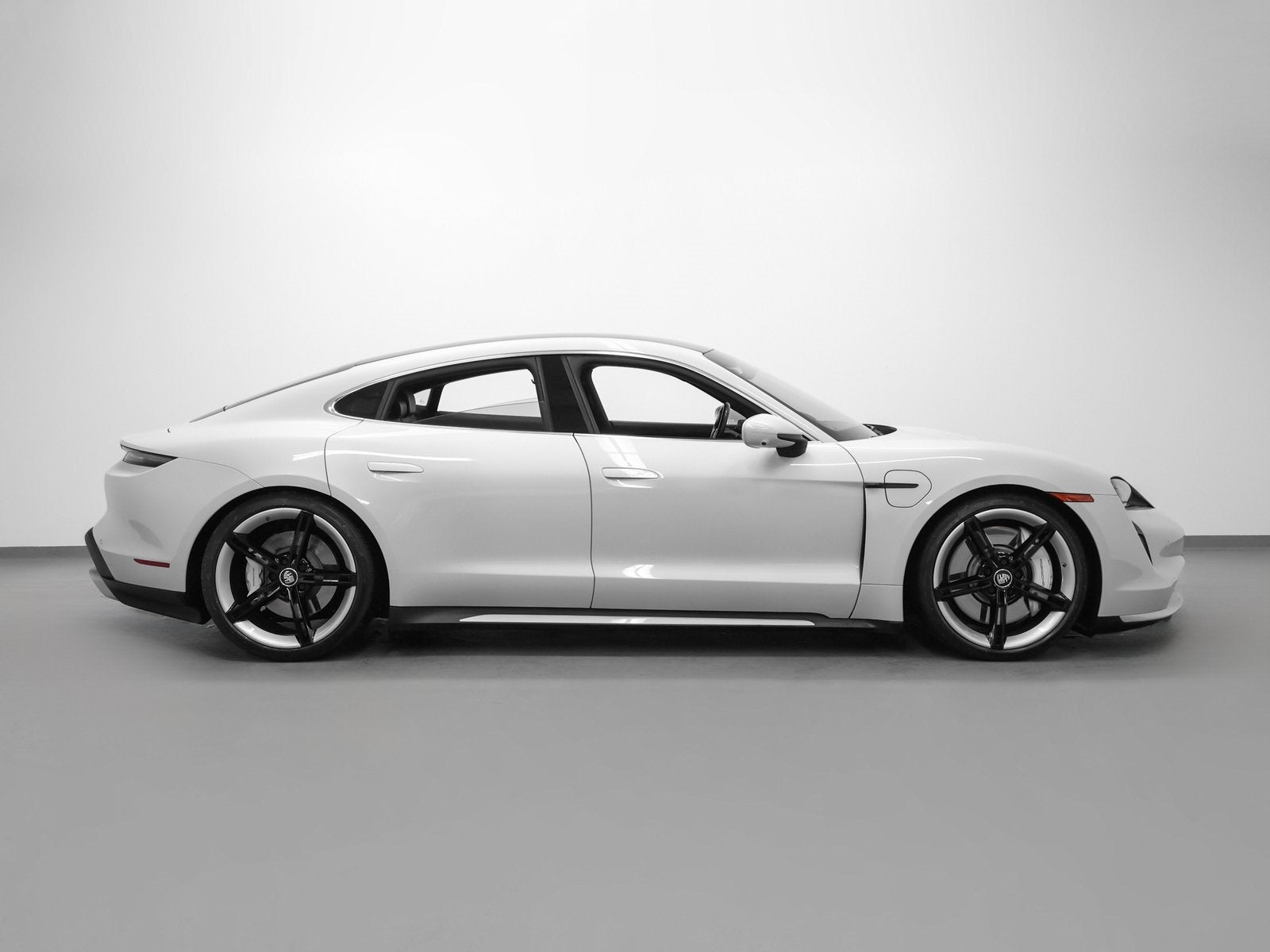 2021 Porsche Taycan Taycan Turbo