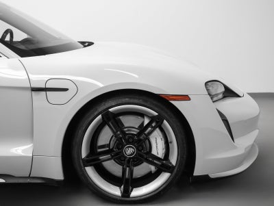 2021 Porsche Taycan Taycan Turbo