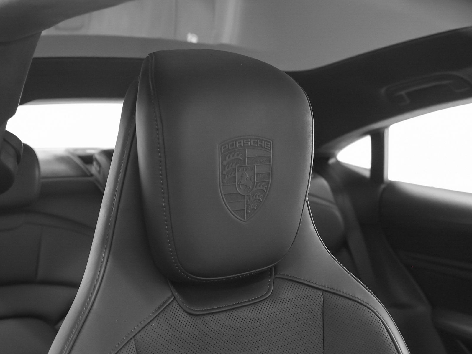 2021 Porsche Taycan Taycan Turbo