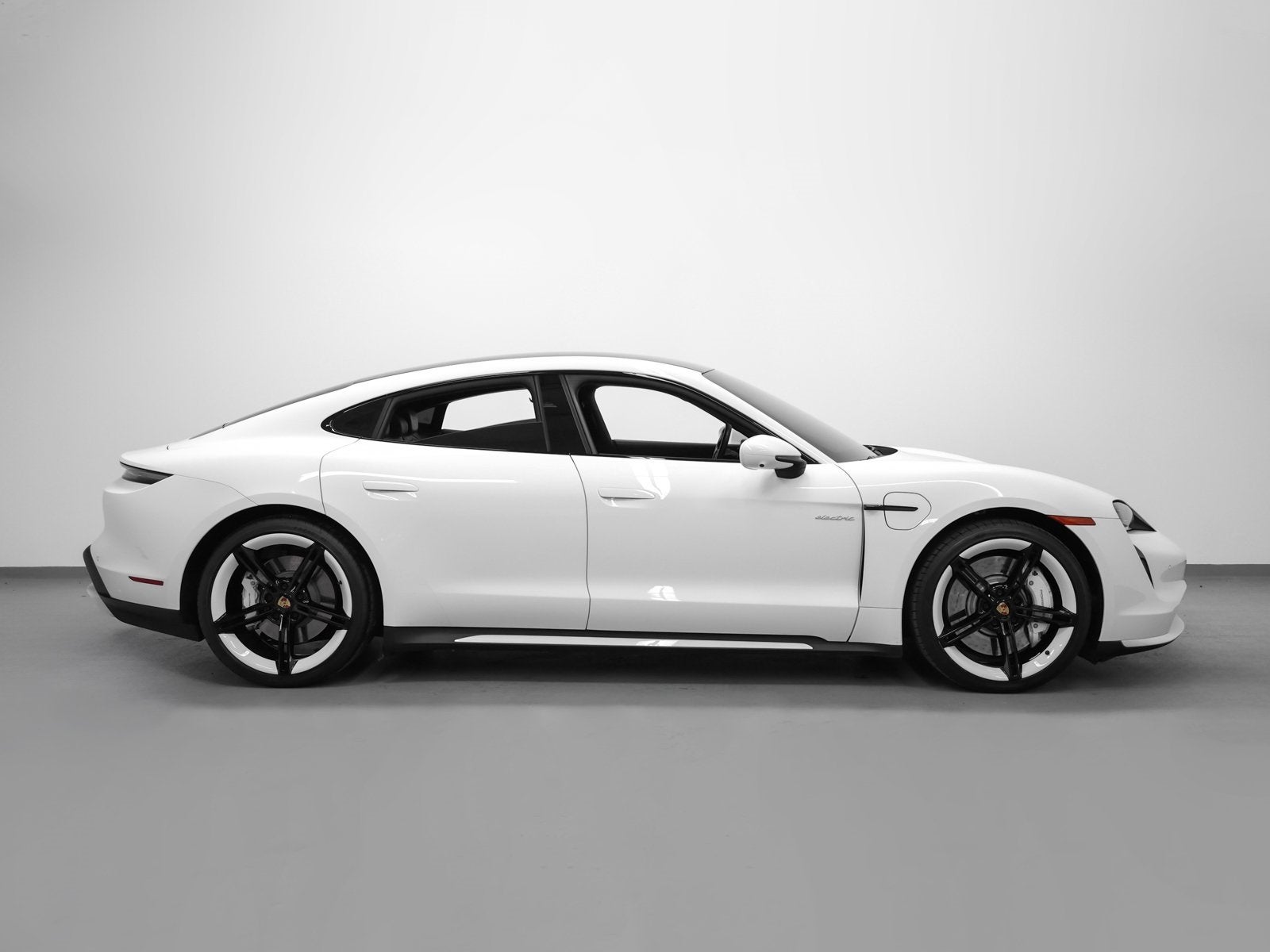 2024 Porsche Taycan Taycan Turbo (MY24)