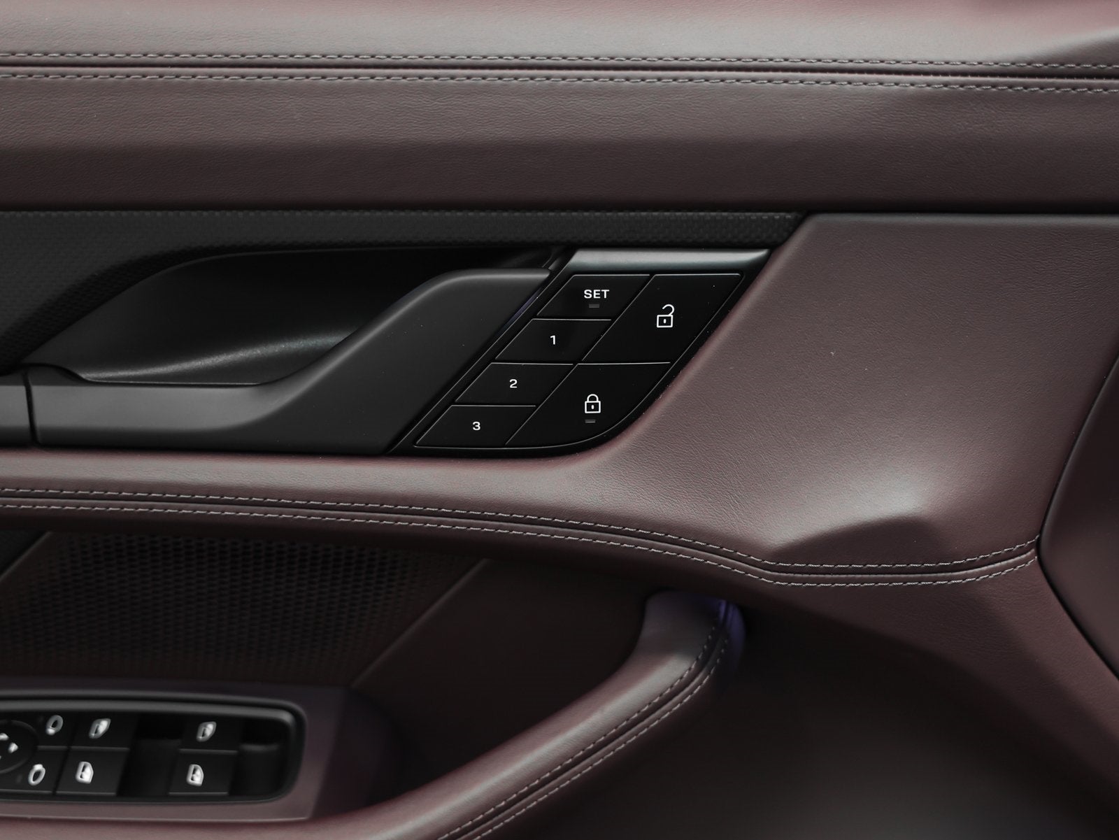 2024 Porsche Taycan Taycan Turbo (MY24)