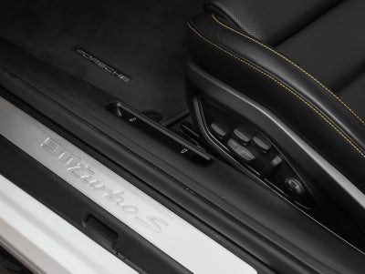 2024 Porsche 911 911 Turbo S