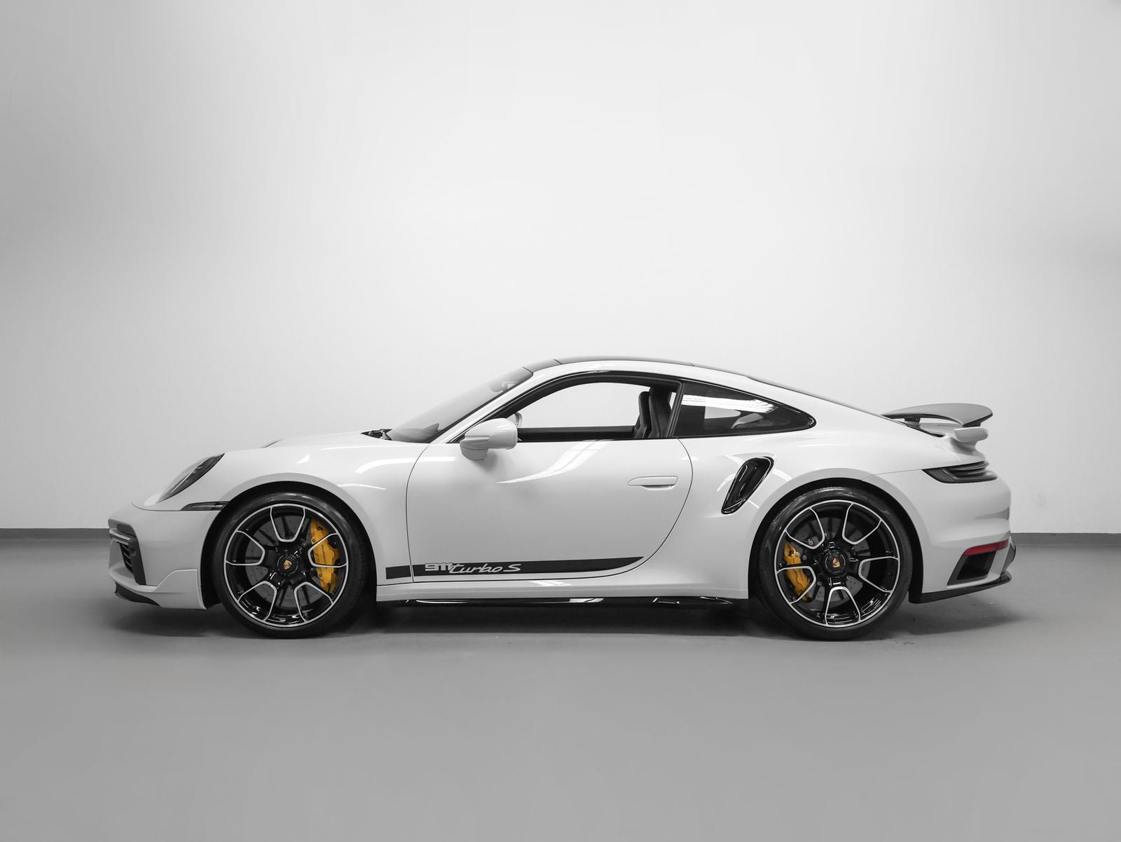 2025 Porsche 911 911 Turbo S