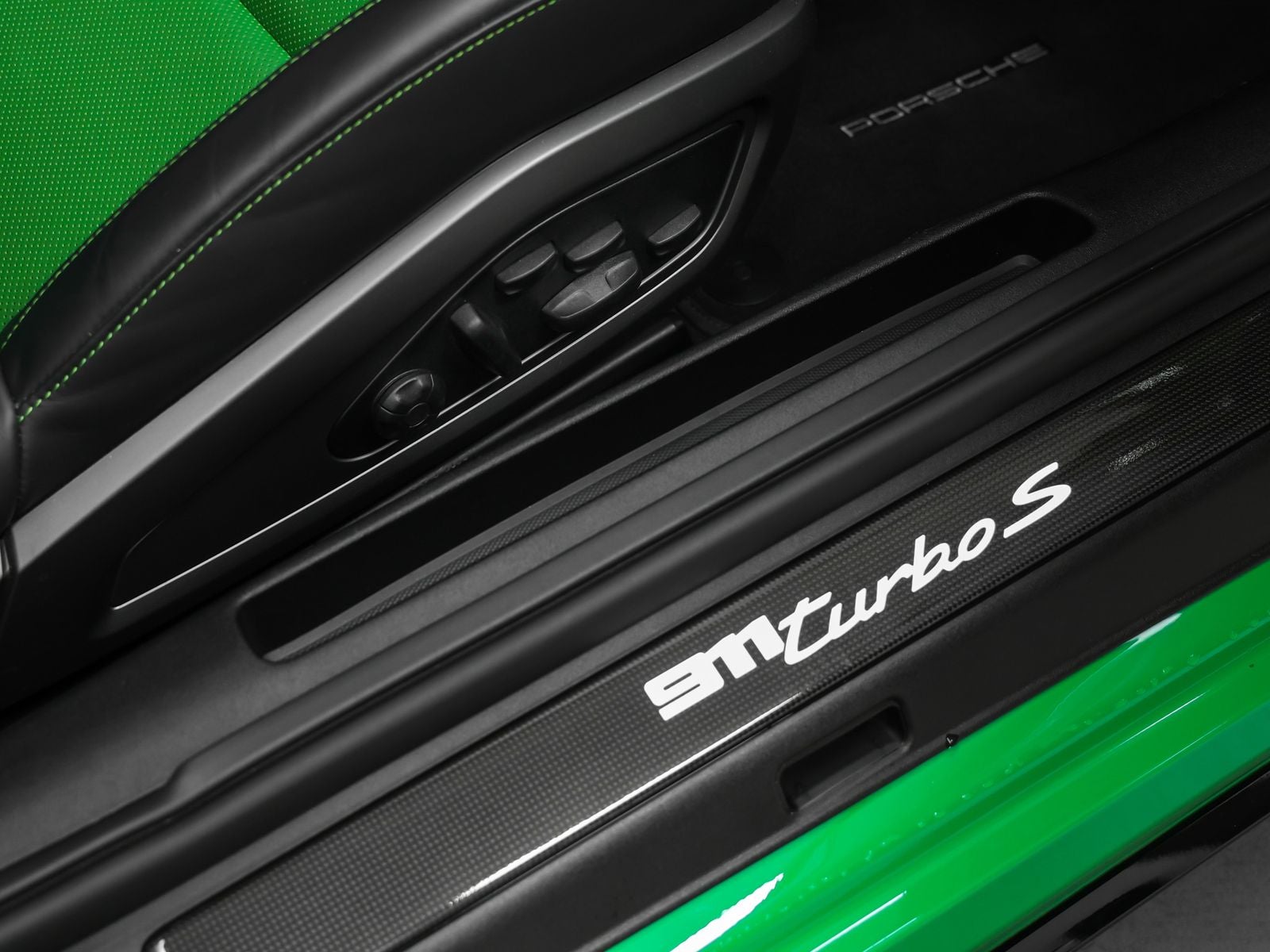 2022 Porsche 911 Turbo S