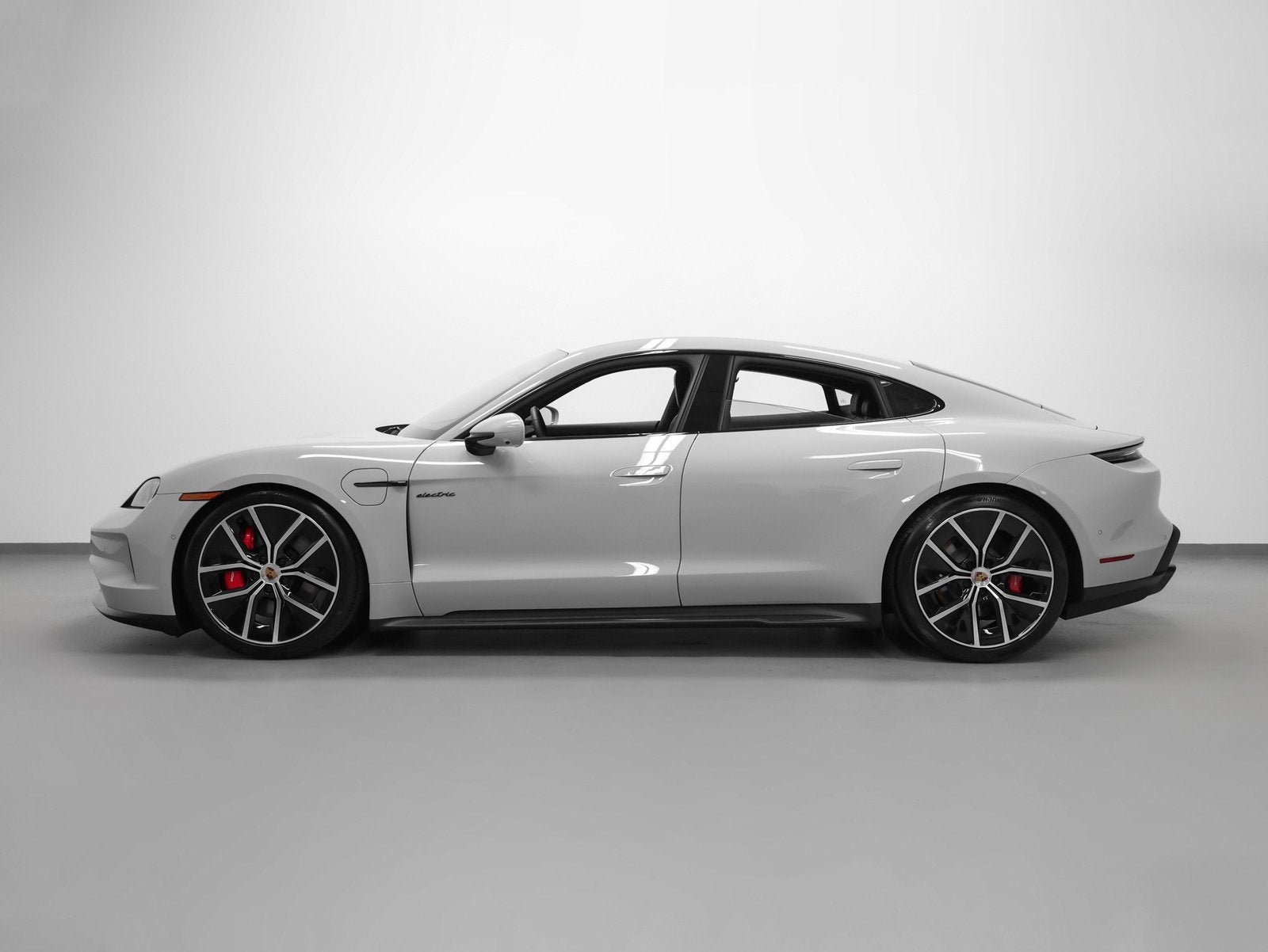 2026 Porsche Taycan Taycan GTS