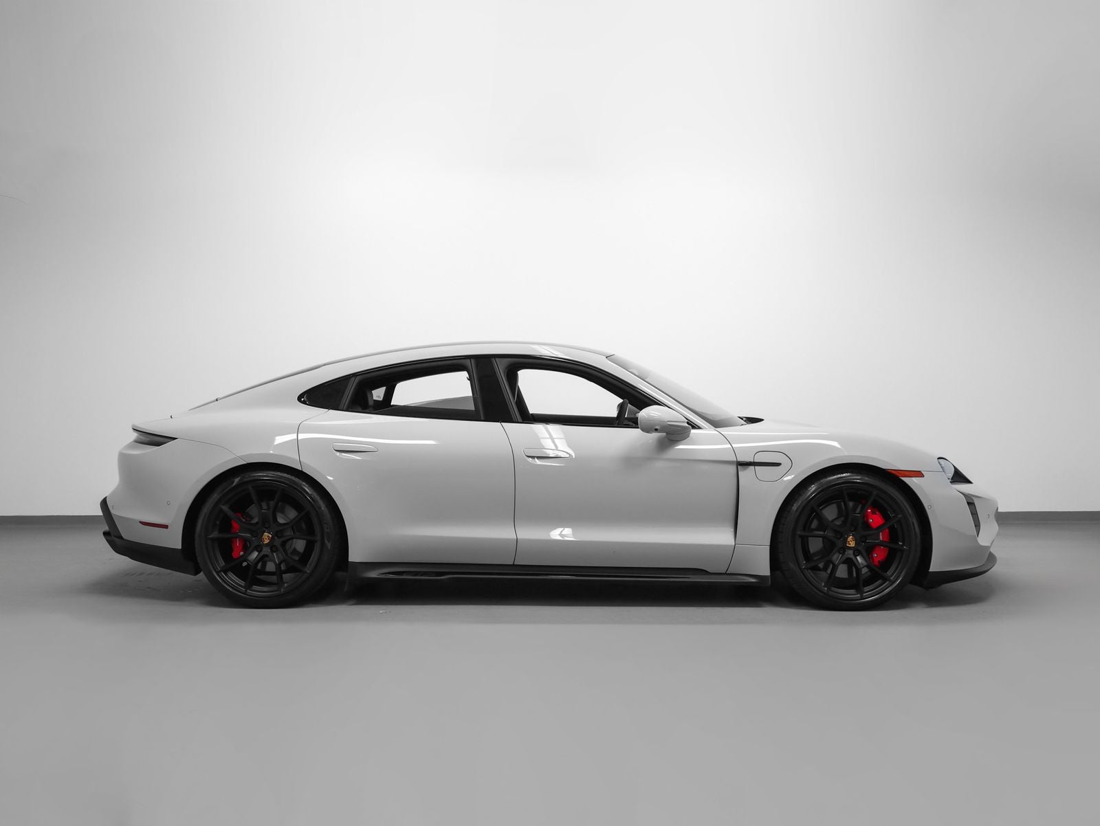 2024 Porsche Taycan Taycan GTS
